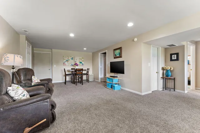 $875,000 | 14984 County Road 300 West, Wheatfield, IN 46392