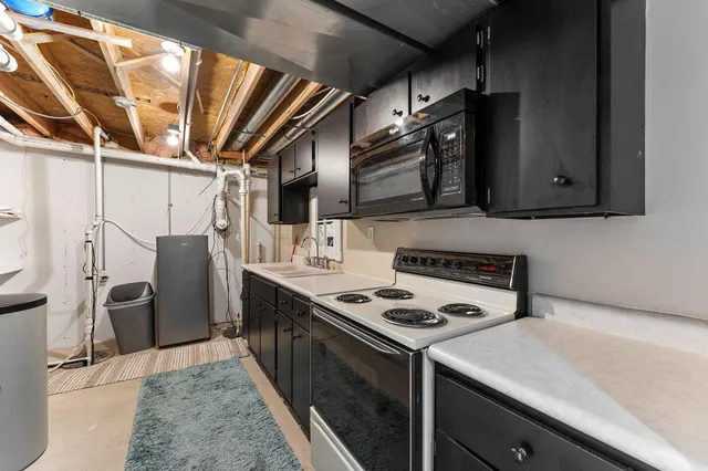 $875,000 | 14984 County Road 300 West, Wheatfield, IN 46392