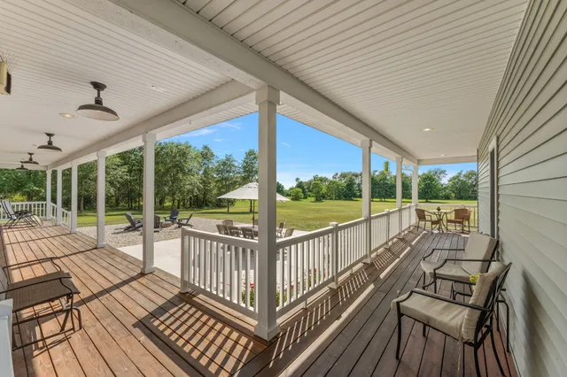 $875,000 | 14984 County Road 300 West, Wheatfield, IN 46392