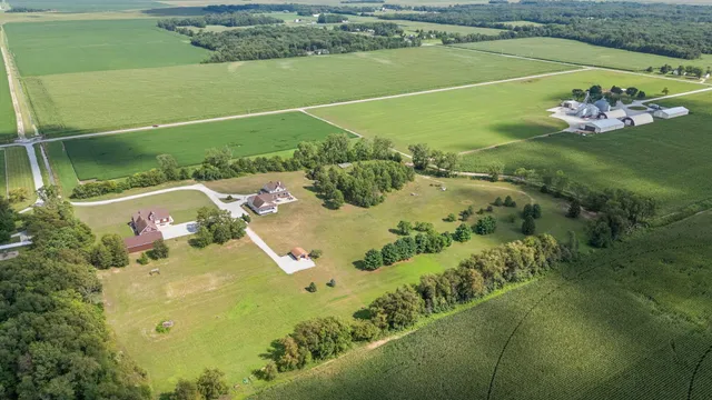 $875,000 | 14984 County Road 300 West, Wheatfield, IN 46392