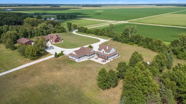 $875,000 | 14984 County Road 300 West, Wheatfield, IN 46392