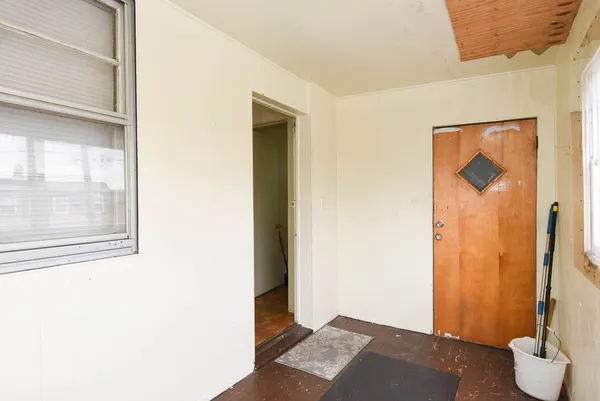 $1,500 | 3734 West Wabansia Avenue, Unit 2R, Chicago, IL 60647