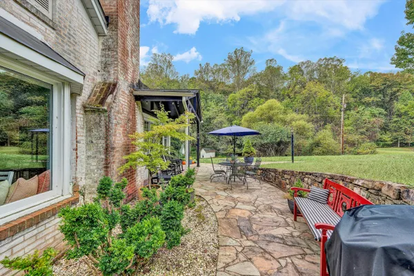$1,275,000 | 400 Walnut Road, Salem, VA 24153