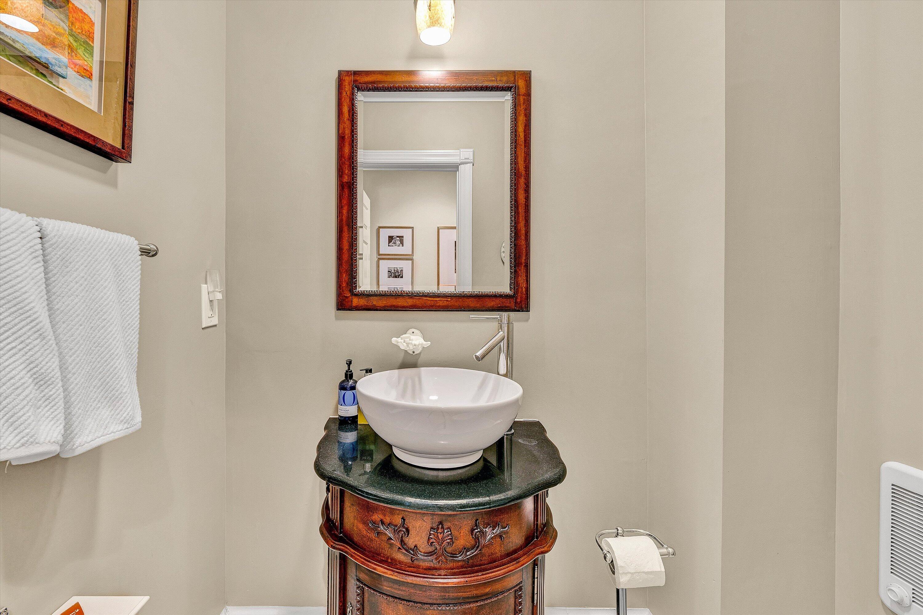 400 Walnut Road Salem, VA 24153 - Photo 48 of 97 a bathroom with a toilet a sink and mirror