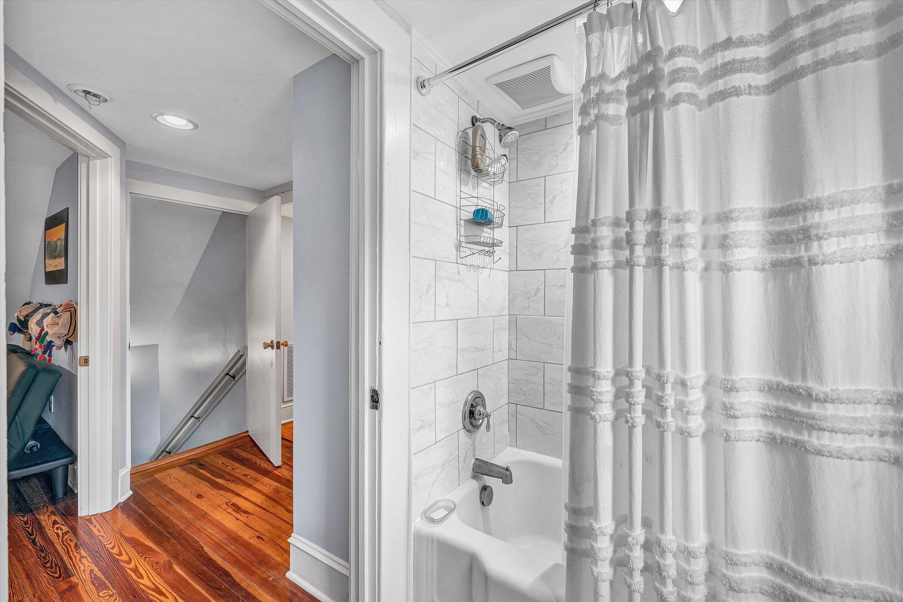 400 Walnut Road Salem, VA 24153 - Photo 60 of 97 a view of a bathroom