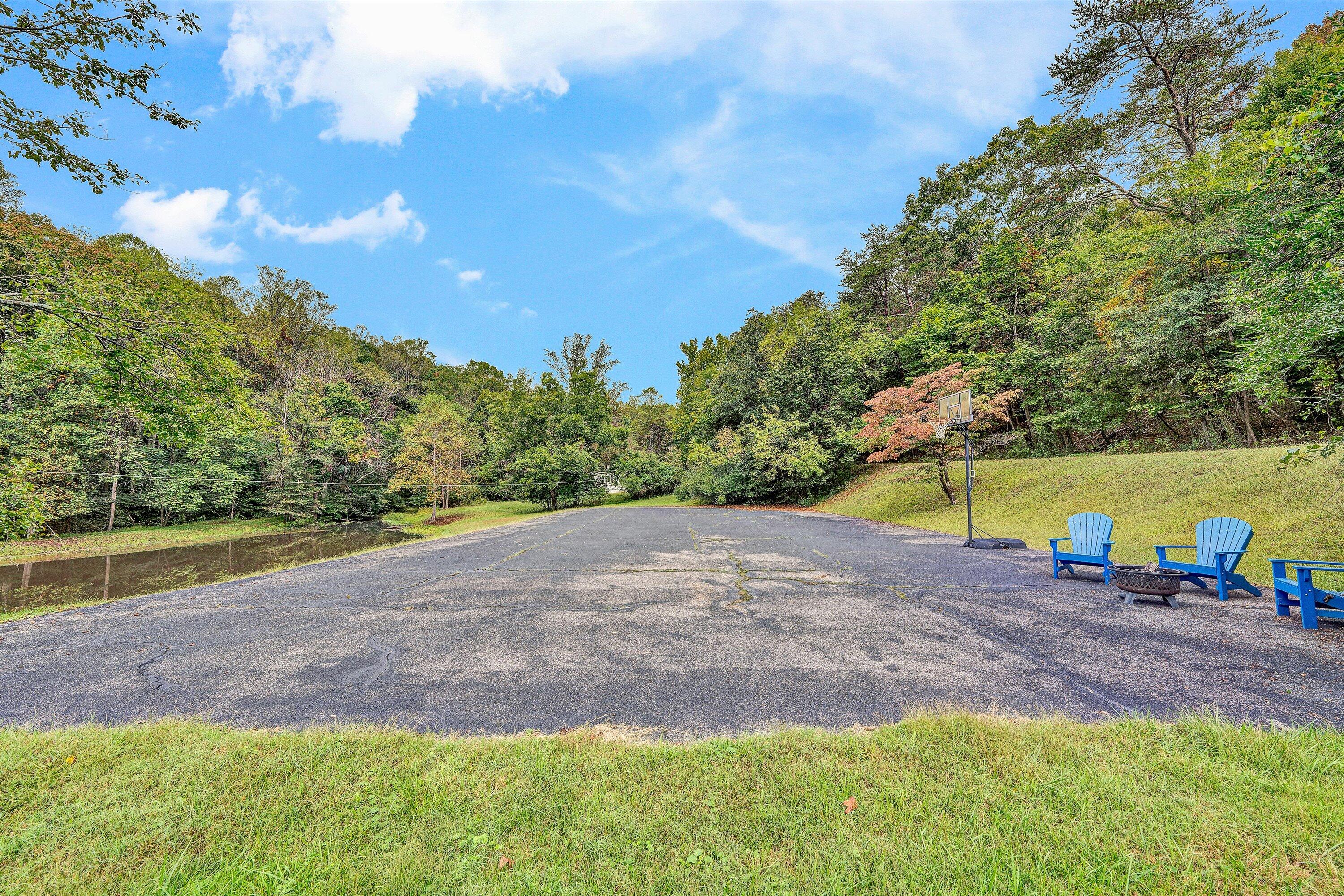 400 Walnut Road Salem, VA 24153 - Photo 76 of 97 63-DSC00193