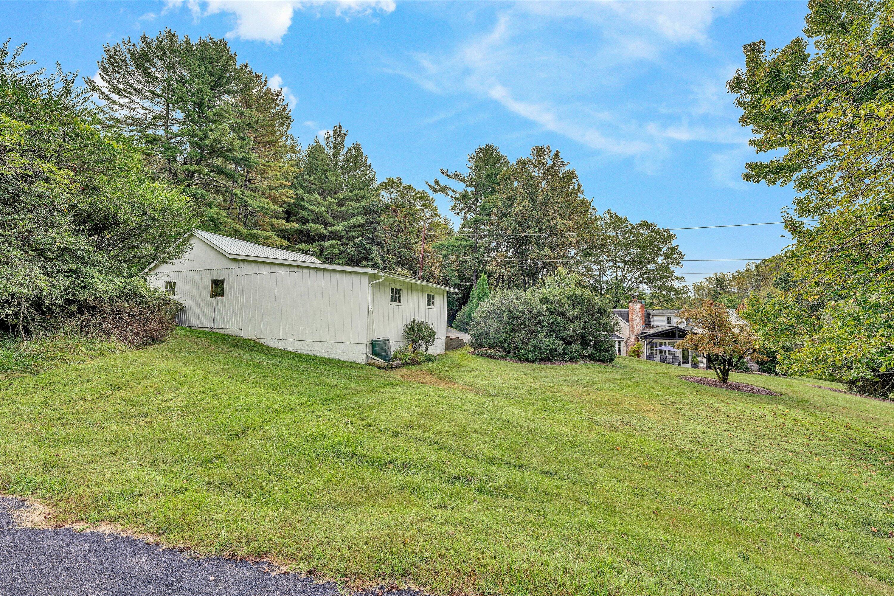 400 Walnut Road Salem, VA 24153 - Photo 82 of 97 69-DSC00199