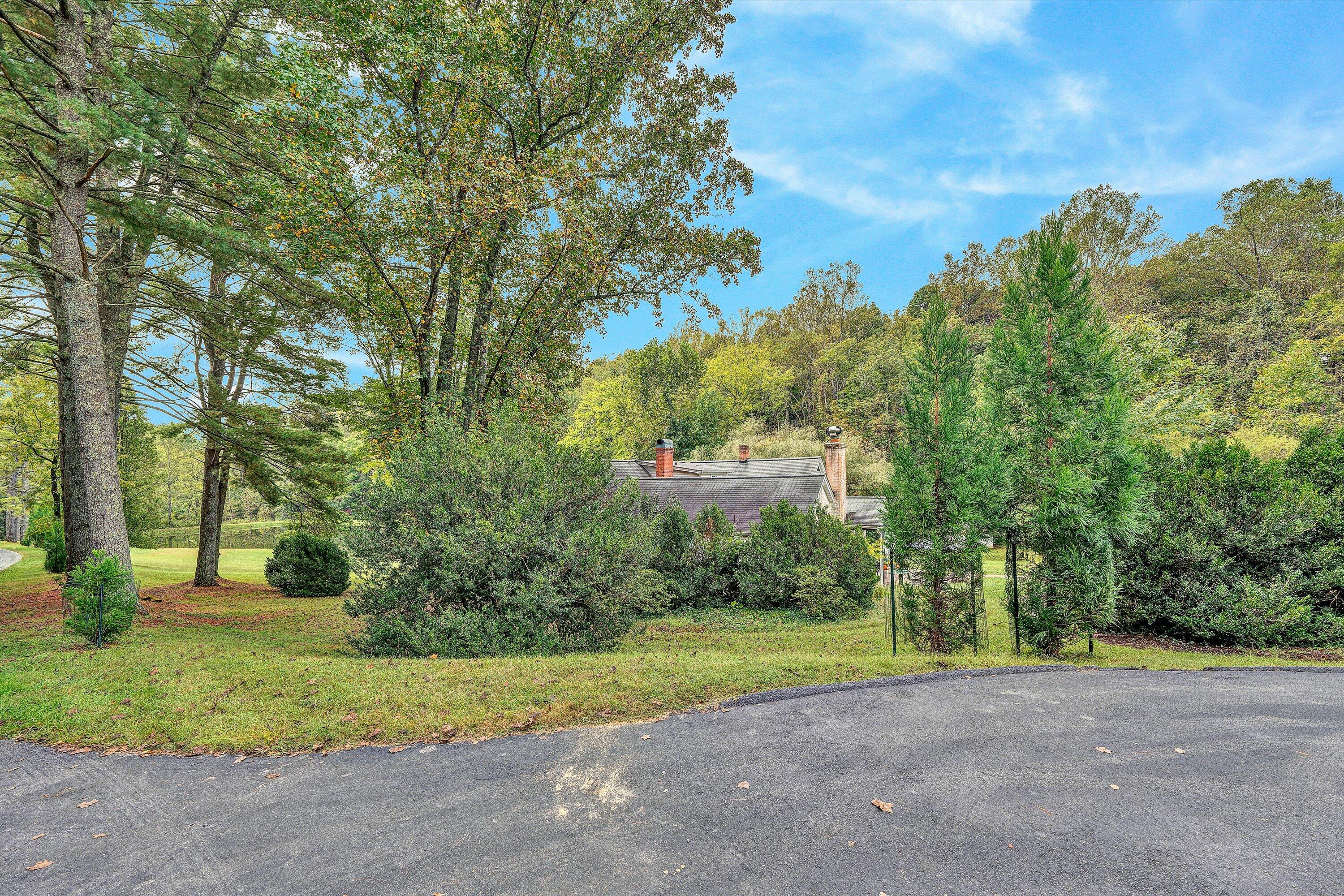 400 Walnut Road Salem, VA 24153 - Photo 83 of 97 70-DSC00205