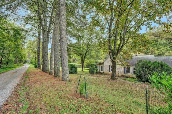 $1,275,000 | 400 Walnut Road, Salem, VA 24153