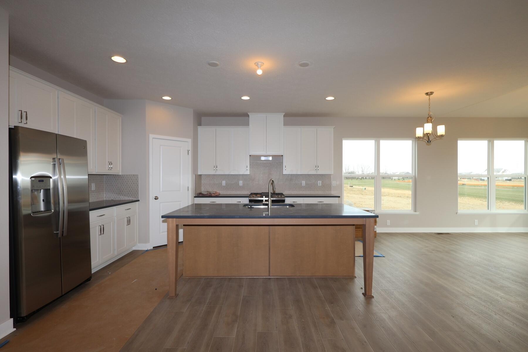 3058 Brian Way Delaware, OH 43015 - Photo 4 of 25 Kitchen