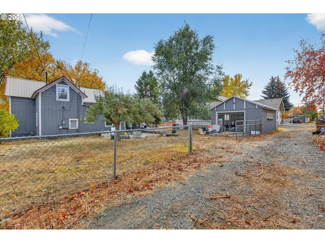 $289,000 | 2615 1st Street, Baker City, OR 97814