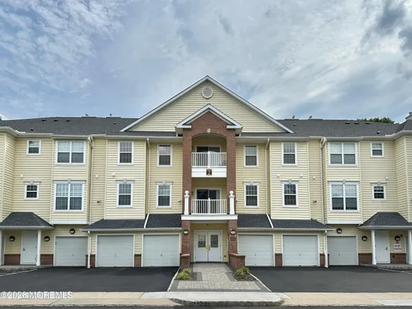 $439,900 | 2201 Ambassador Court, Somerset, NJ 08873
