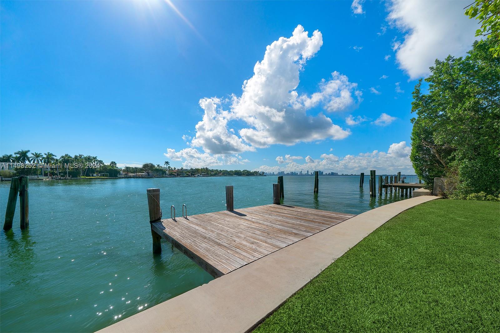 12 Lagorce Circle Miami Beach, FL 33141 - Photo 3 of 23 a view of a house with a yard