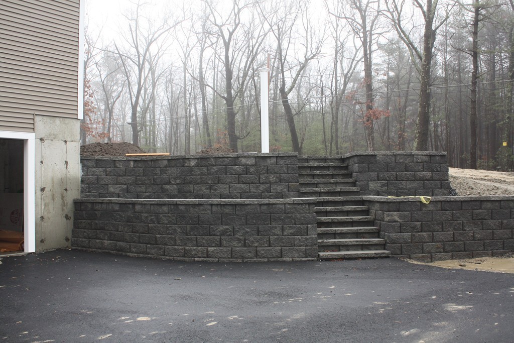 398 Hilltop Road Lancaster, MA 01523 - Photo 3 of 4 Gallery Image 3