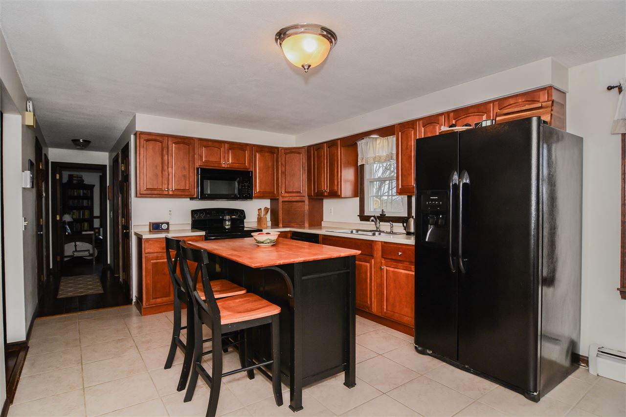536 Black Brook Road Goffstown, NH 03045 - Photo 10 of 30
