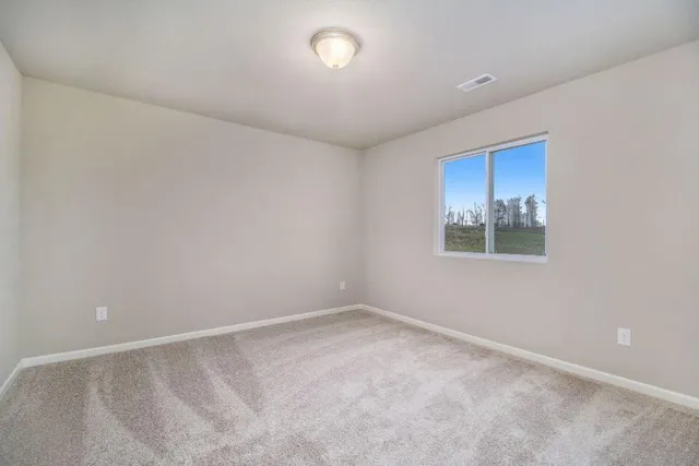 $344,900 | 387 Pinery Lane, Fremont, MI 49412