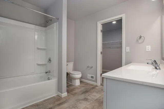 $344,900 | 387 Pinery Lane, Fremont, MI 49412