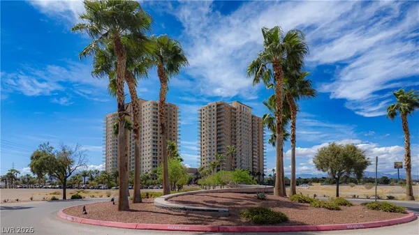 $1,950 | 8255 South Las Vegas Boulevard, Unit 809, Las Vegas, NV 89123