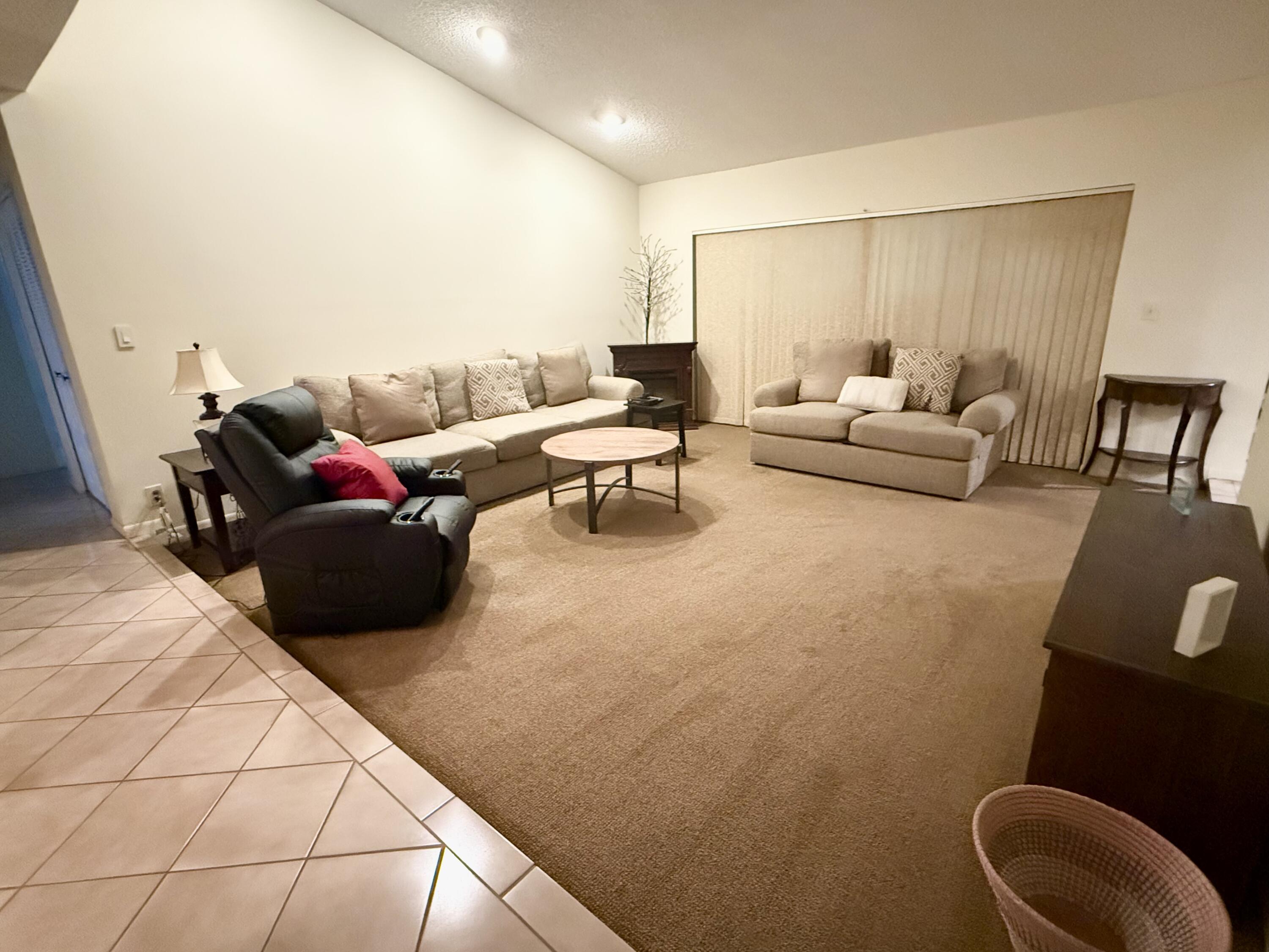 18102 104th Terrace South Boca Raton, FL 33498 - Photo 8 of 24 IMG_4325