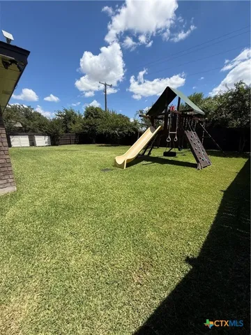 a view of a park with entertaining space