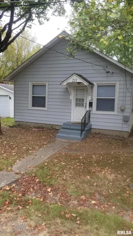 $79,000 | 211 West Bryan Street, Herrin, IL 62948