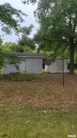 $79,000 | 211 West Bryan Street, Herrin, IL 62948