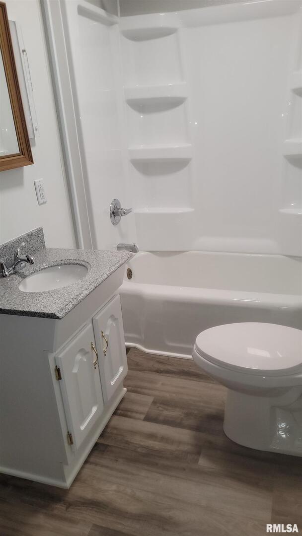 211 West Bryan Street Herrin, IL 62948 - Photo 8 of 14