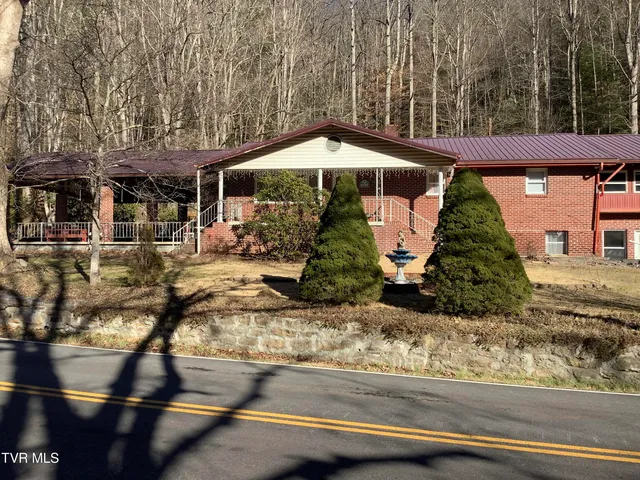 $229,990 | 5610 Powell River Road, Norton, VA 24273