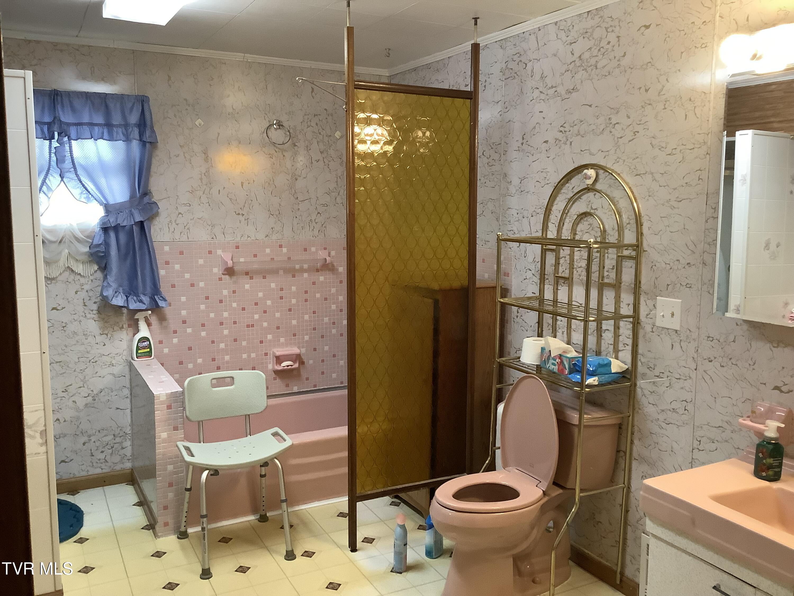 5610 Powell River Road Norton, VA 24273 - Photo 40 of 74 IMG_0405