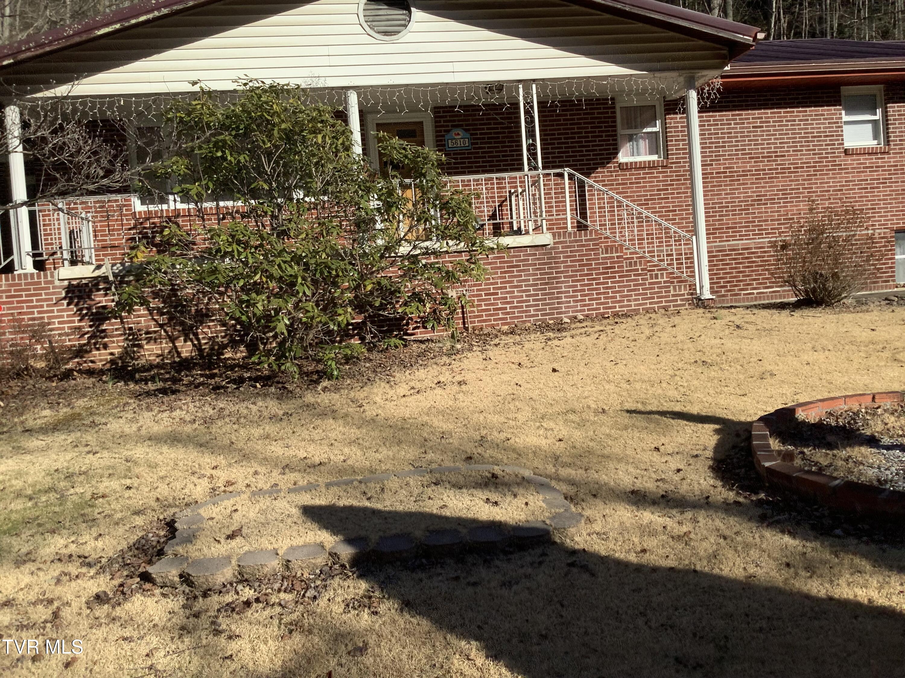 5610 Powell River Road Norton, VA 24273 - Photo 8 of 74 IMG_0370