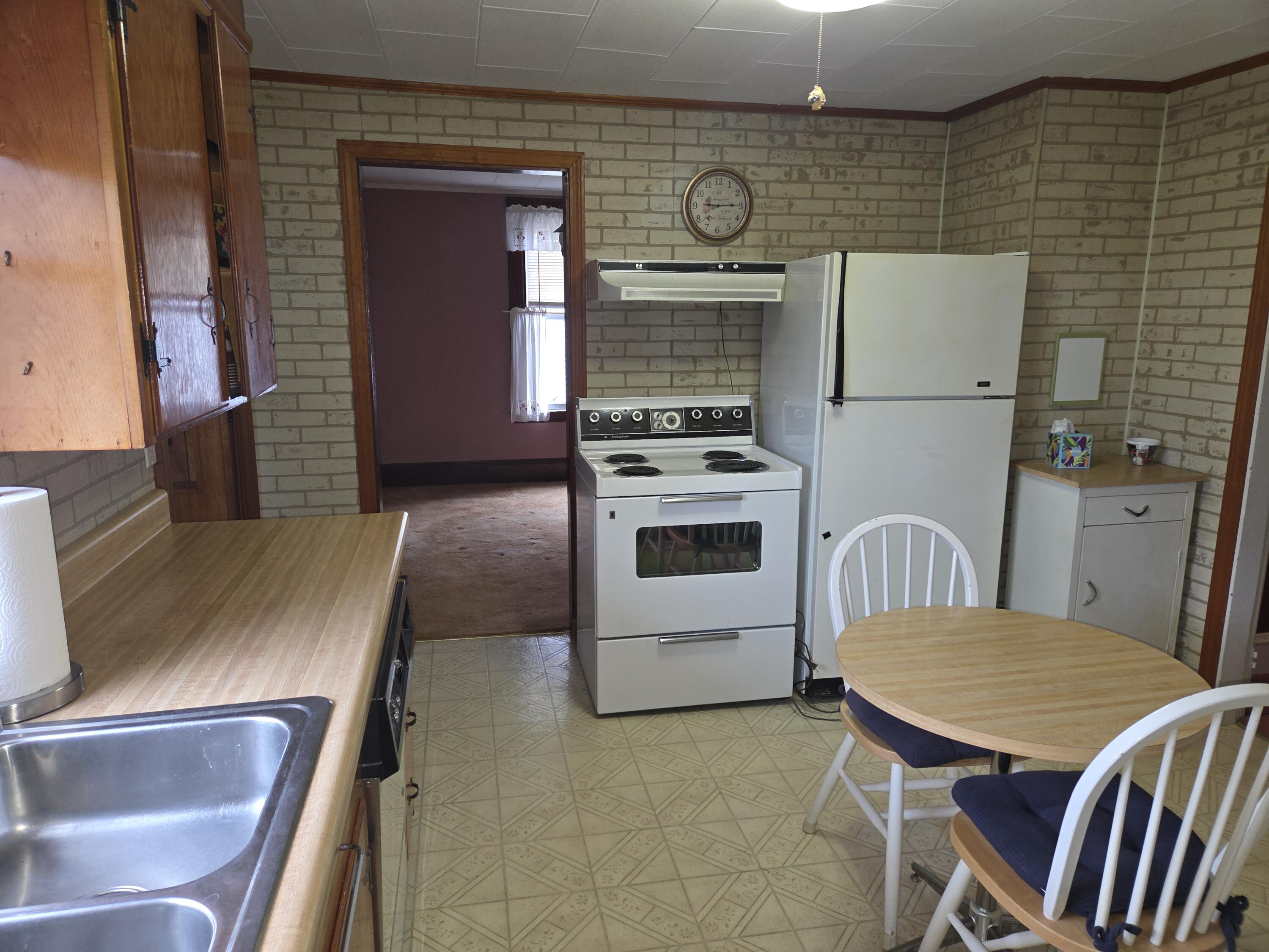 5 Doyle Court Brewer, ME 04412 - Photo 11 of 28 20260515_071233