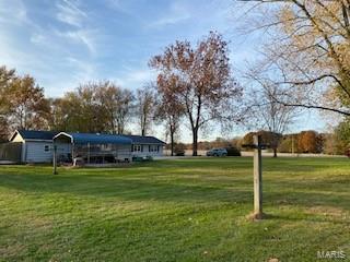 813 Ruedin Lane Godfrey, IL 62035 - Photo 4 of 11