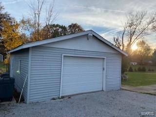 813 Ruedin Lane Godfrey, IL 62035 - Photo 5 of 11