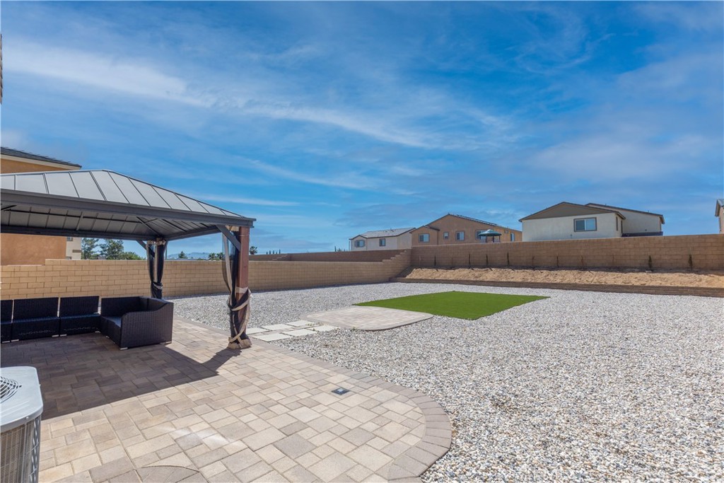 12479 Sunset Road Victorville, CA 92392 - Photo 14 of 24