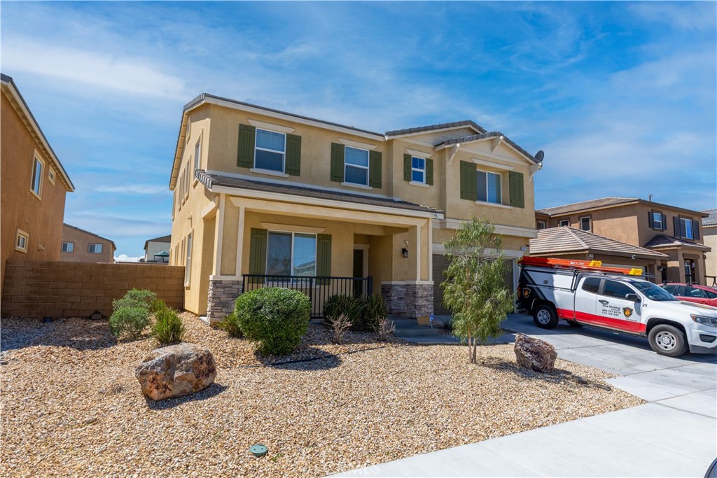 12479 Sunset Road Victorville, CA 92392 - Photo 3 of 24