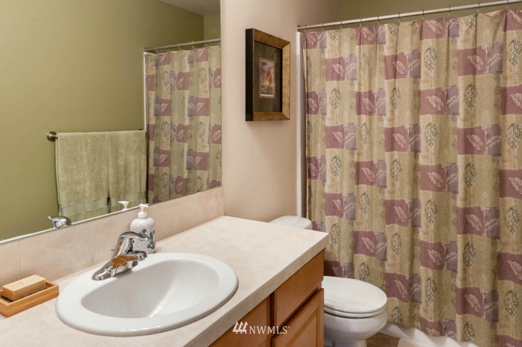 4626 146th Place Southeast Bothell, WA 98012 - Photo 18 of 22 Gallery Image 18