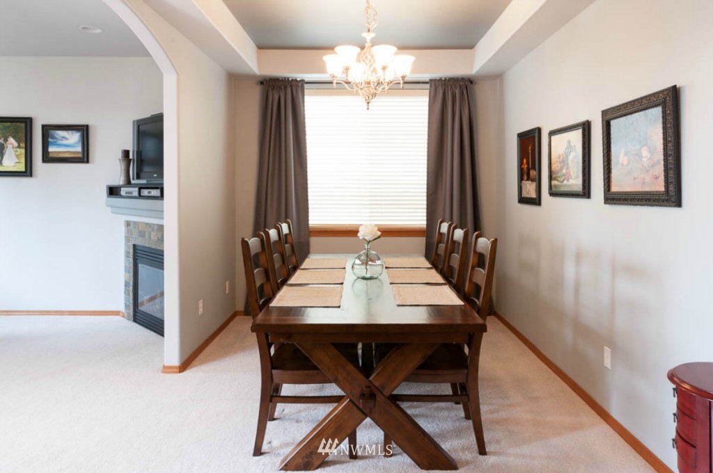 4626 146th Place Southeast Bothell, WA 98012 - Photo 5 of 22 Gallery Image 5