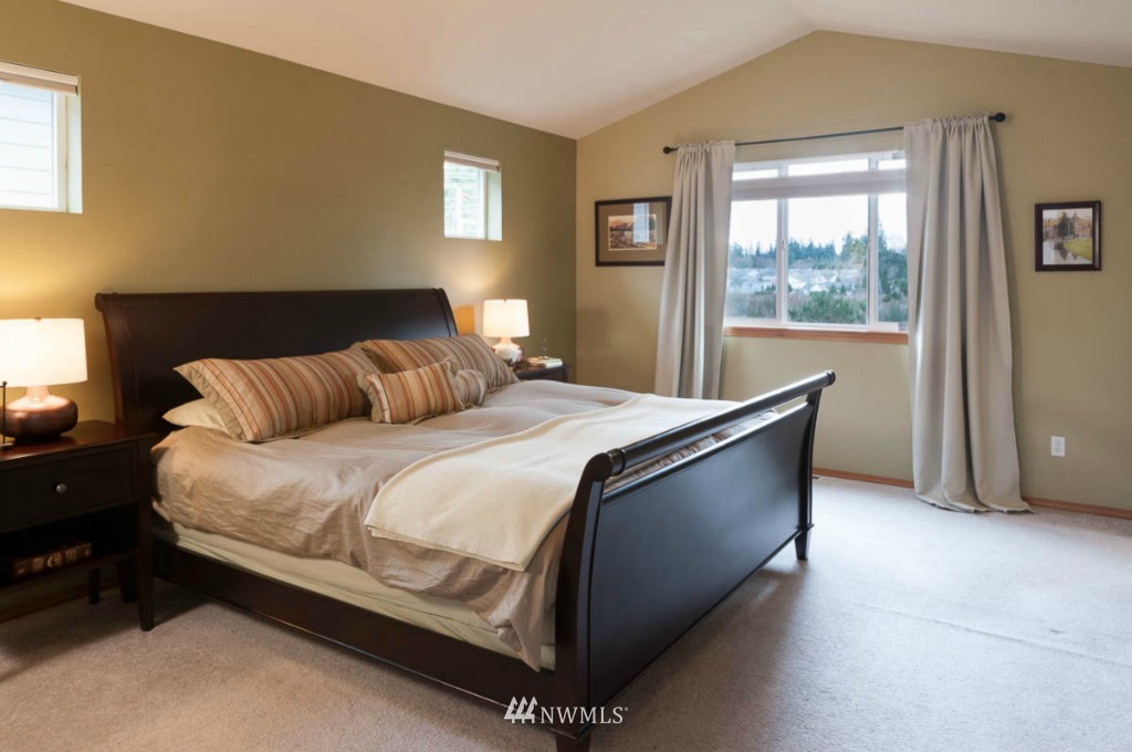 4626 146th Place Southeast Bothell, WA 98012 - Photo 10 of 22 Gallery Image 10