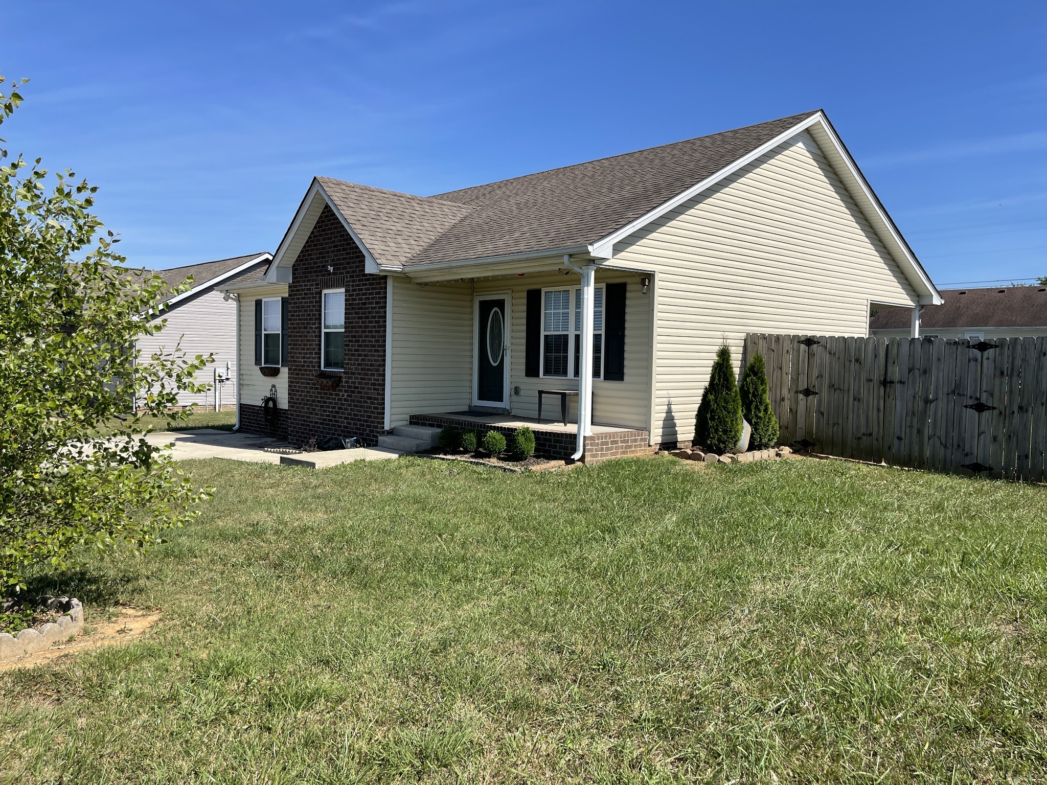 224 Shaub Road Portland, TN 37148 - Photo 21 of 23 a view of a house with backyard and garden