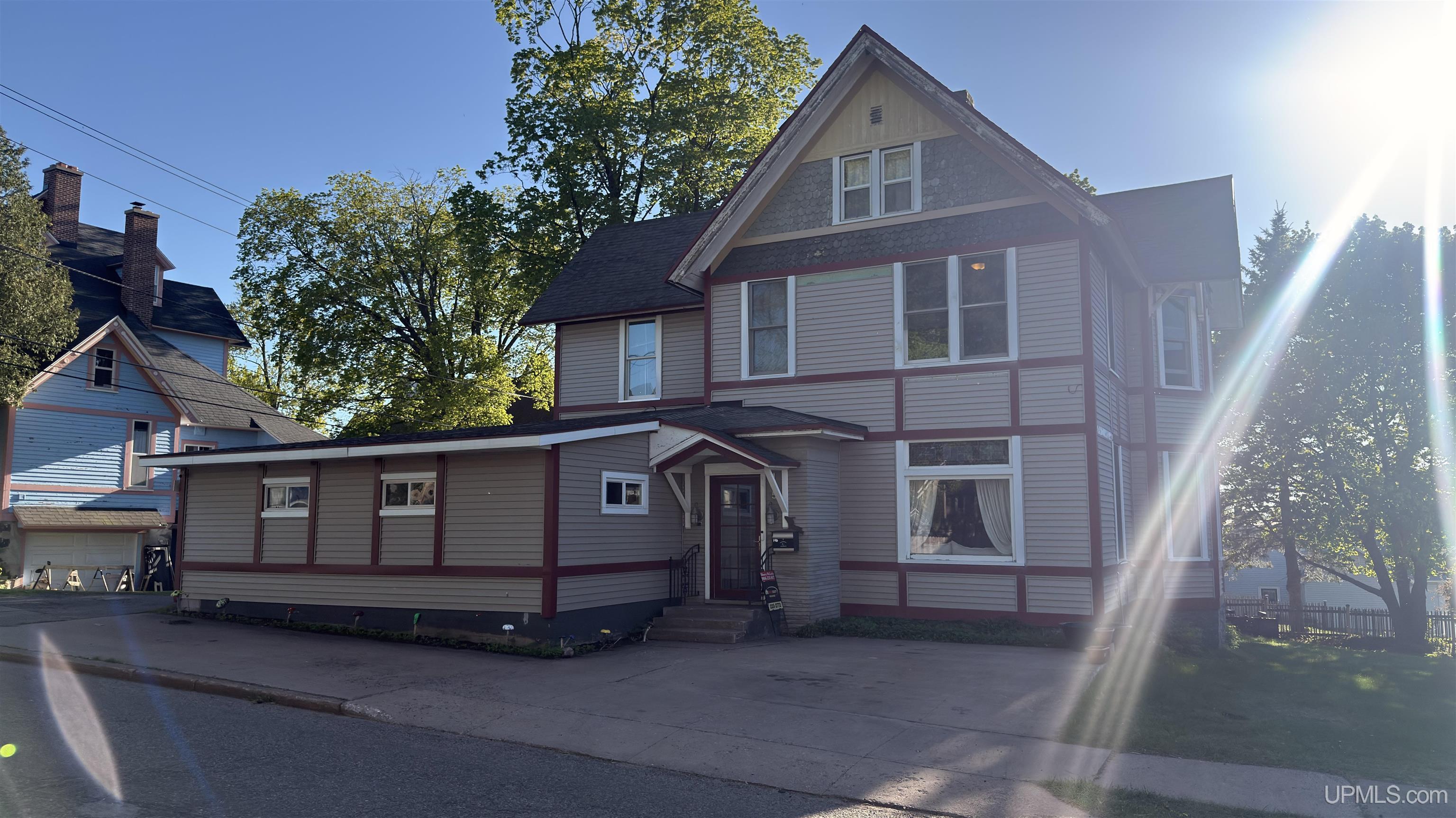 115 Oak Street Ishpeming, MI 49849 - Photo 1 of 43