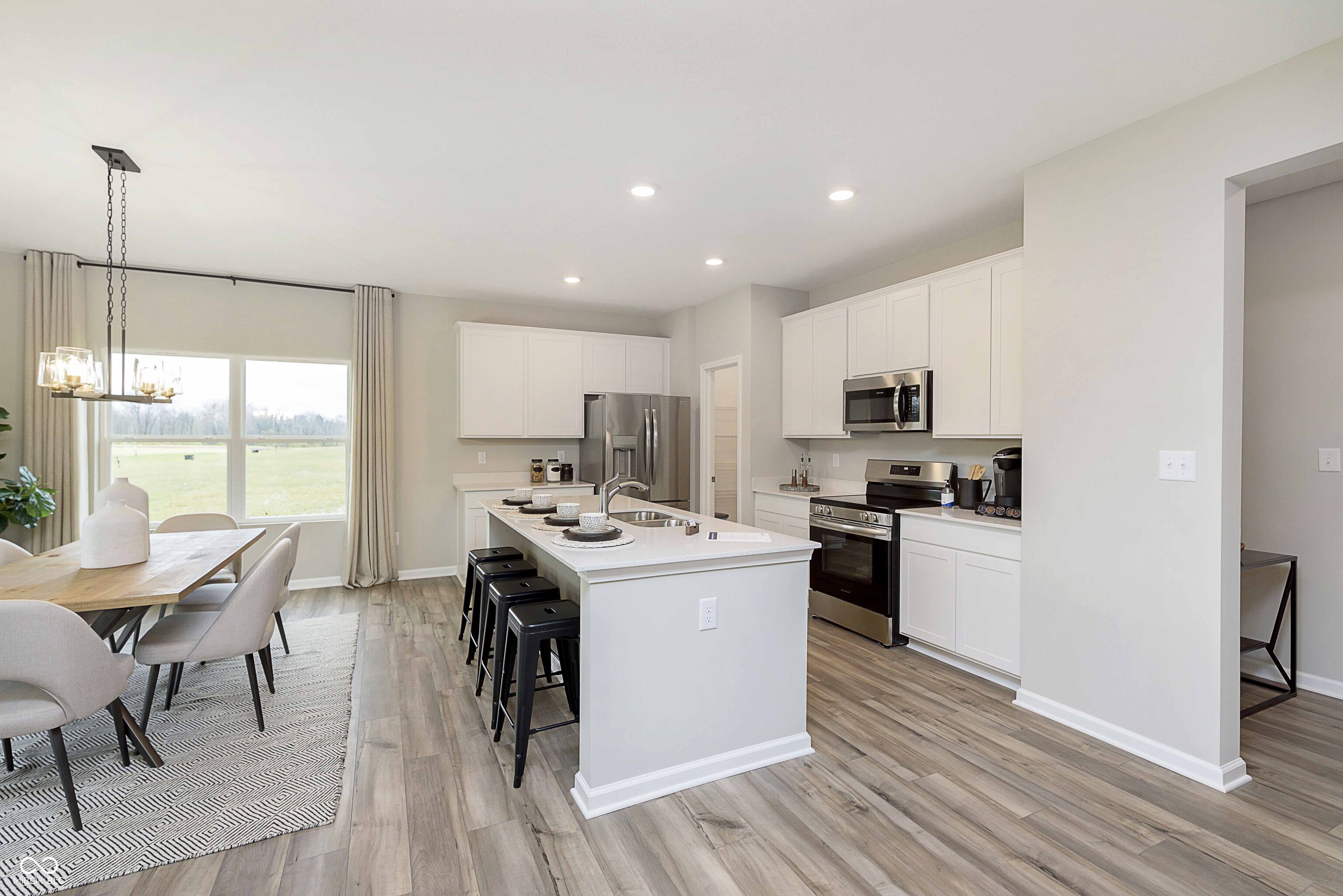 10909 Helmcrest Drive Indianapolis, IN 46239 - Photo 11 of 31