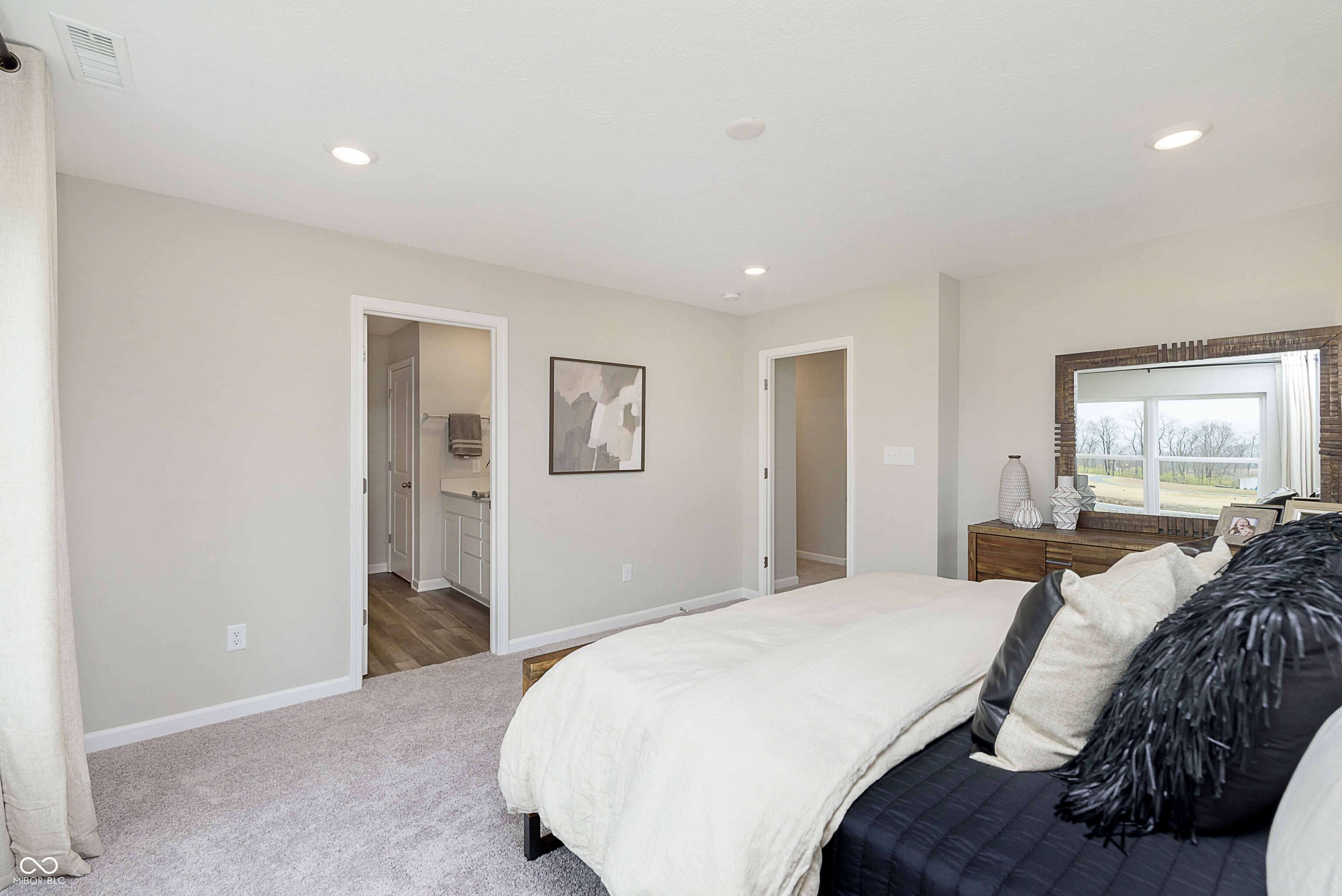 10909 Helmcrest Drive Indianapolis, IN 46239 - Photo 23 of 31