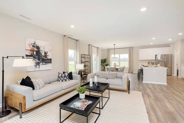 $344,995 | 10909 Helmcrest Drive, Indianapolis, IN 46239