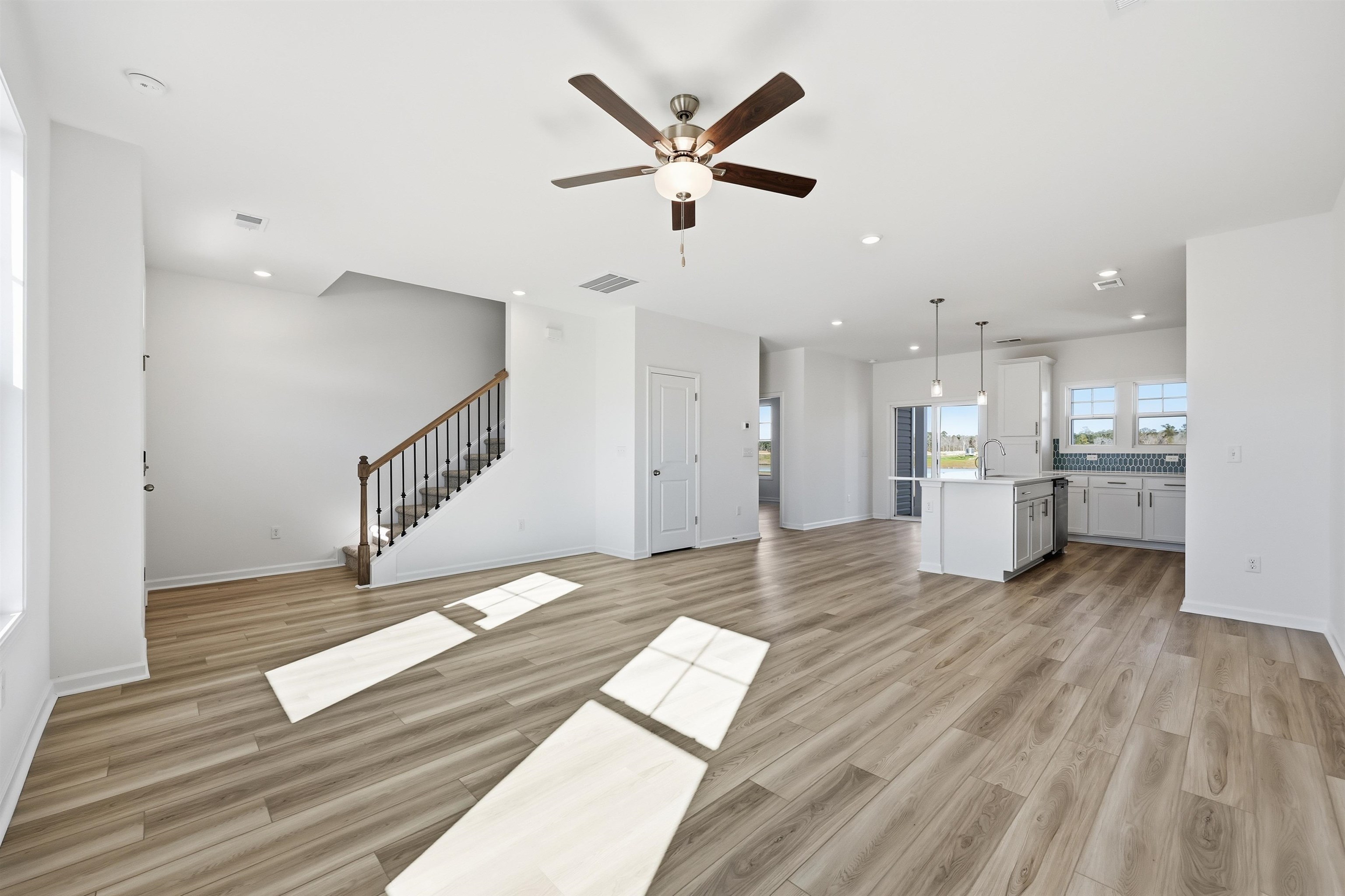 4111 Collins Farm Way Conway, SC 29526 - Photo 4 of 38