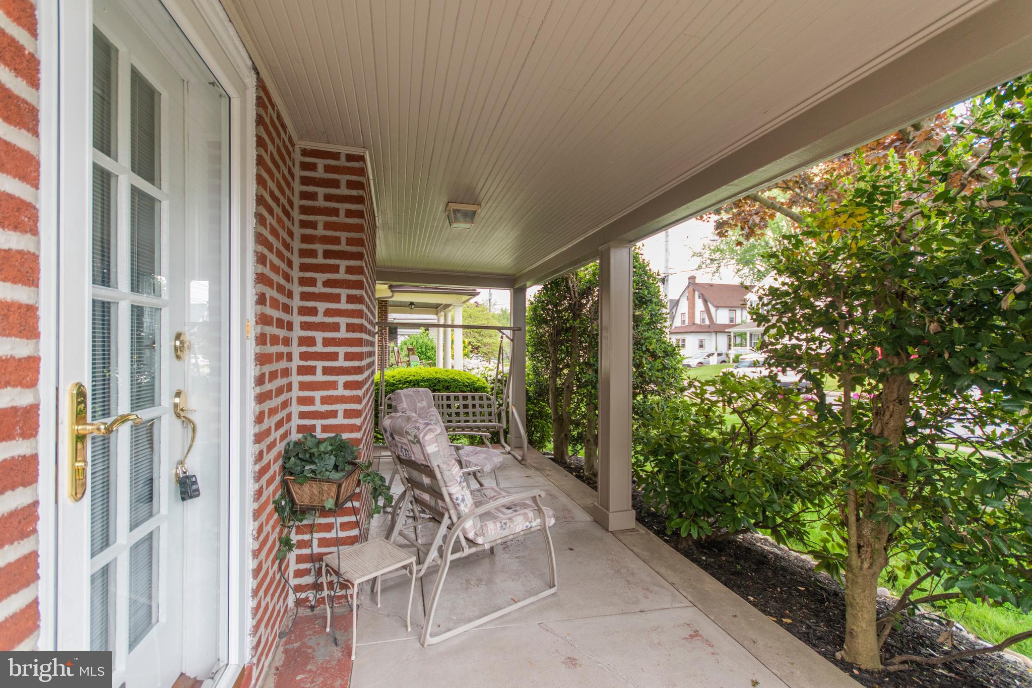 149 Sycamore Road Havertown, PA 19083 - Photo 3 of 23