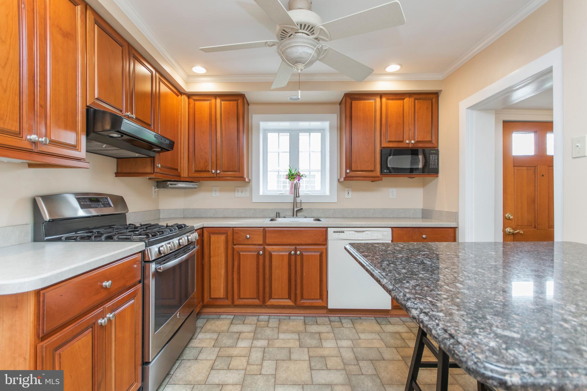 149 Sycamore Road Havertown, PA 19083 - Photo 9 of 23