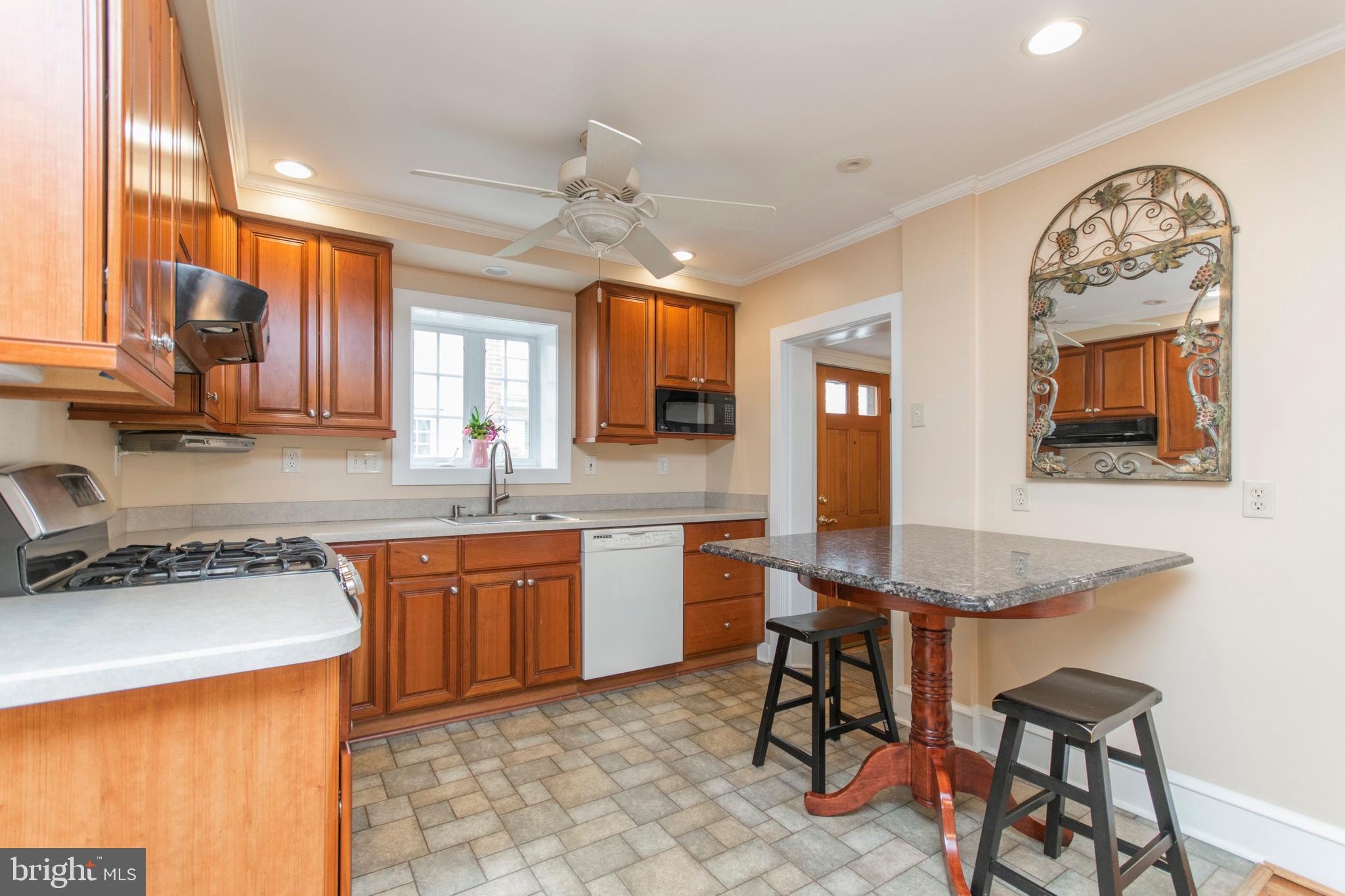 149 Sycamore Road Havertown, PA 19083 - Photo 10 of 23