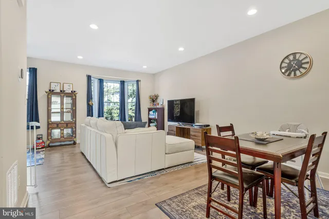 $3,000 | 1735 Wood Carriage Way, Unit 101, Severn, MD 21144