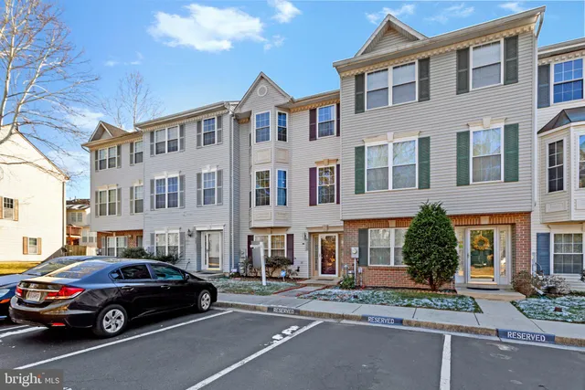 $3,000 | 1735 Wood Carriage Way, Unit 101, Severn, MD 21144