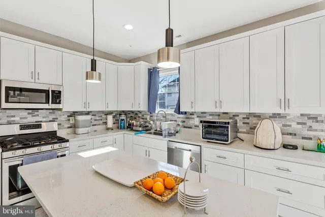 $3,000 | 1735 Wood Carriage Way, Unit 101, Severn, MD 21144